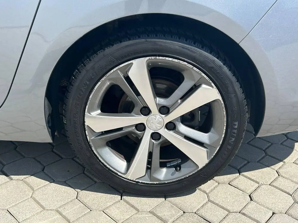Peugeot 308 SW GT S&S EAT8 1.5 BlueHDi / 96kW