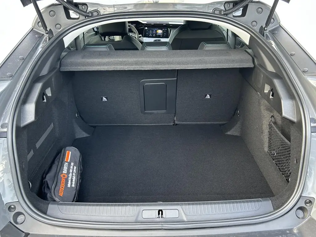 Peugeot 408 ALLURE Hybrid 145 e-DCS6 1,2 / 107kW