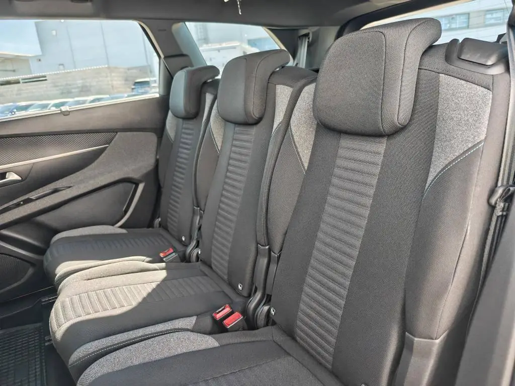 Peugeot 5008 ACTIVE PACK S&S EAT8 1,5 BlueHDi / 96kW