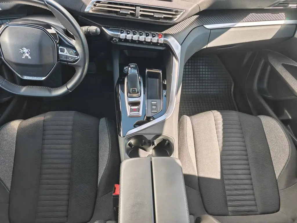 Peugeot 5008 ACTIVE PACK S&S EAT8 1,5 BlueHDi / 96kW
