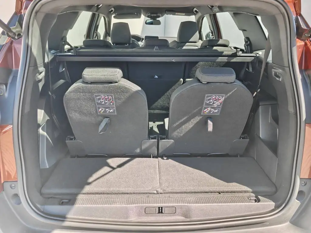 Peugeot 5008 ACTIVE PACK S&S EAT8 1,5 BlueHDi / 96kW
