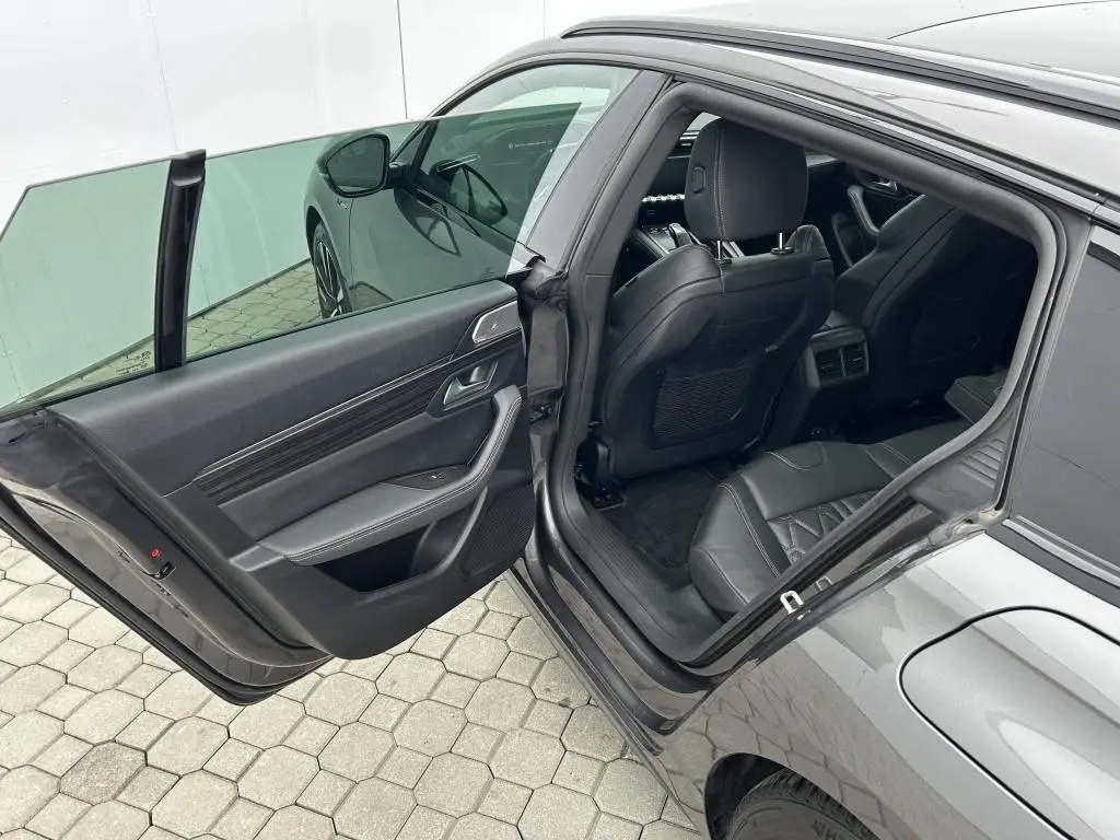 Peugeot 508 SW GT PACK HYBRID 225 e-EAT8 1.6 PureTech / 166kW