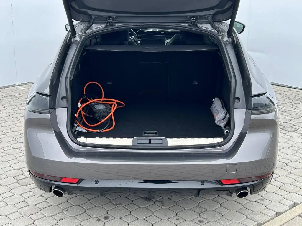 Peugeot 508 SW GT PACK HYBRID 225 e-EAT8 1.6 PureTech / 166kW