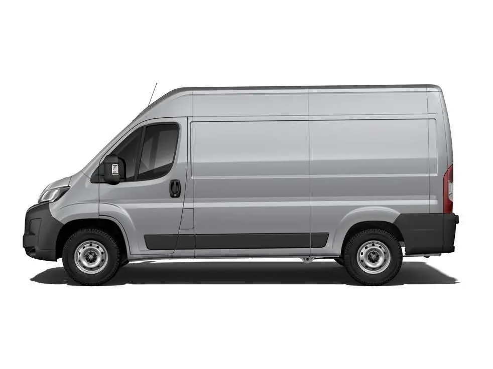 Peugeot Boxer Furgon 3300 L2H2  2,2 BlueHDi MAN6 / 103kW