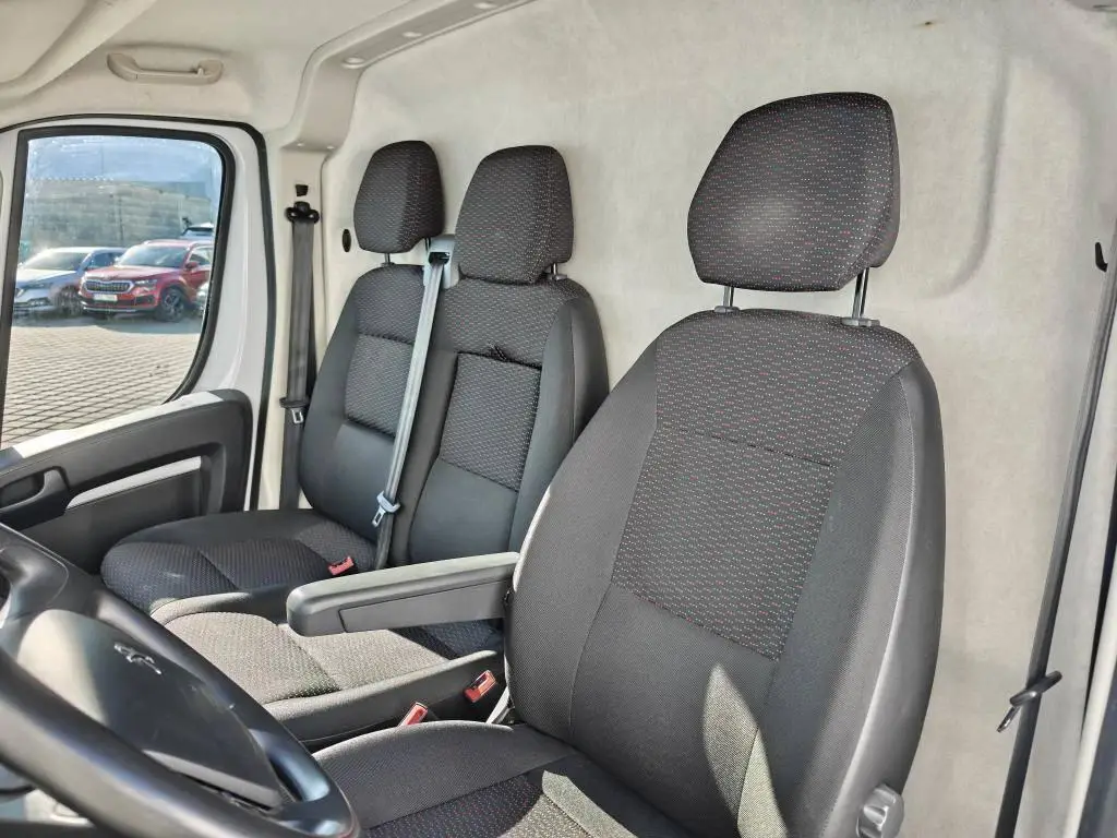 Peugeot Boxer Furgon 3500 L3H2 MAN6 2,2 BlueHDi / 121kW