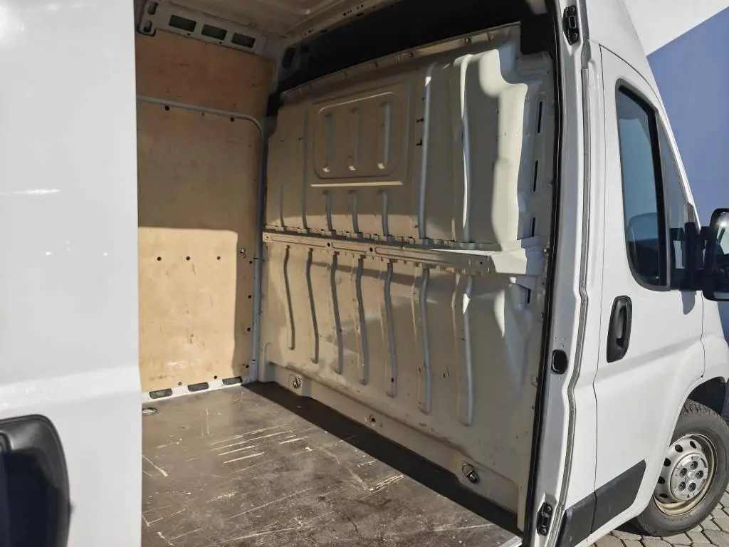 Peugeot Boxer Furgon 3500 L3H2 MAN6 2,2 BlueHDi / 121kW