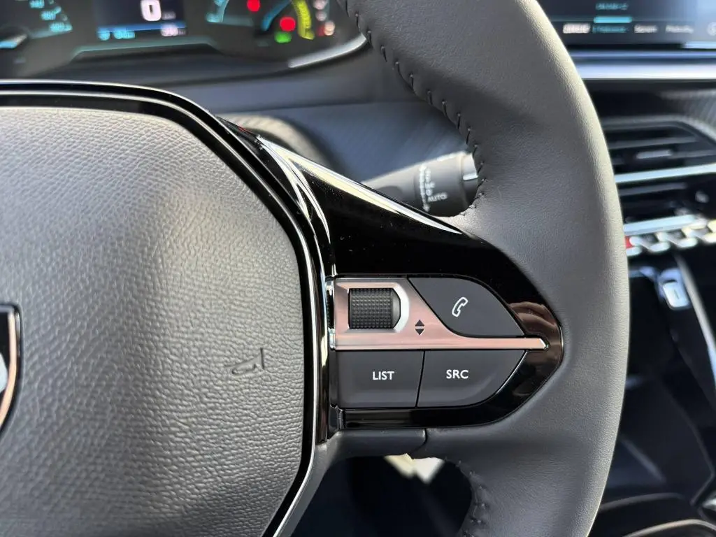 Peugeot e-2008 STYLE Elektromotor / 100kW