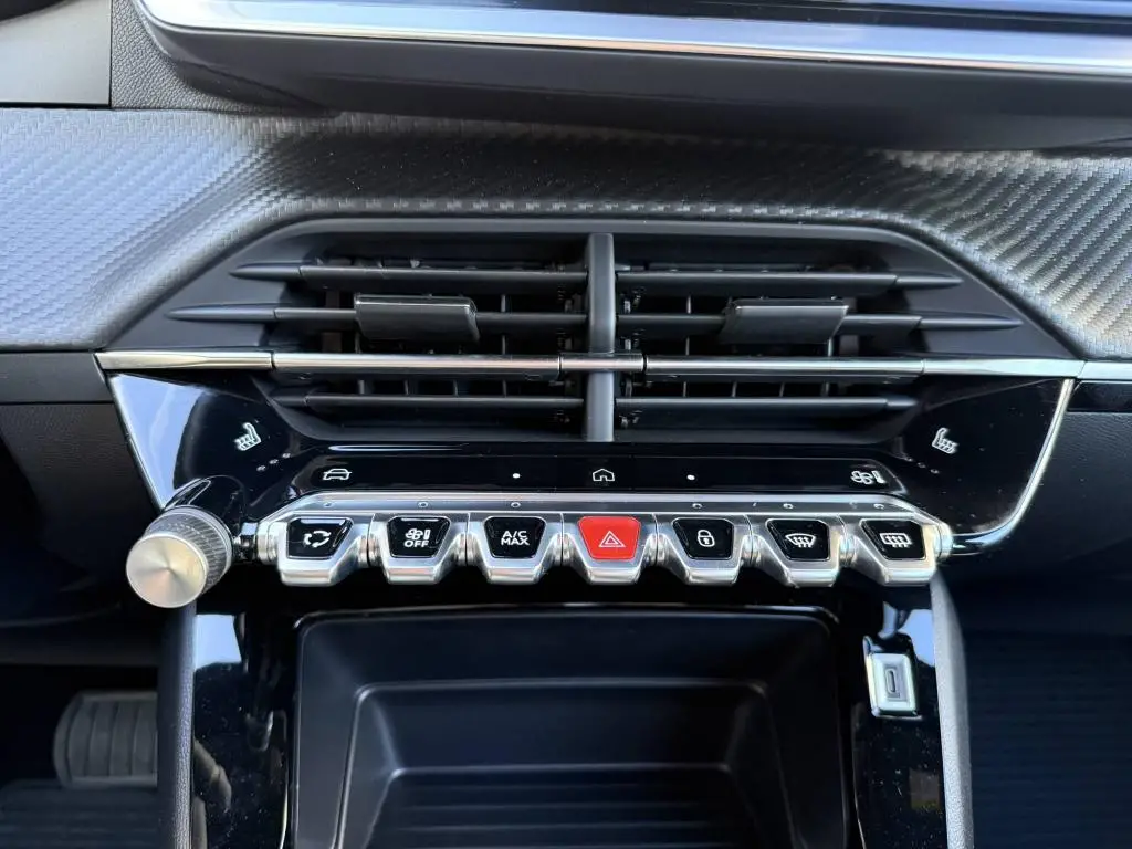 Peugeot e-2008 STYLE Elektromotor / 100kW