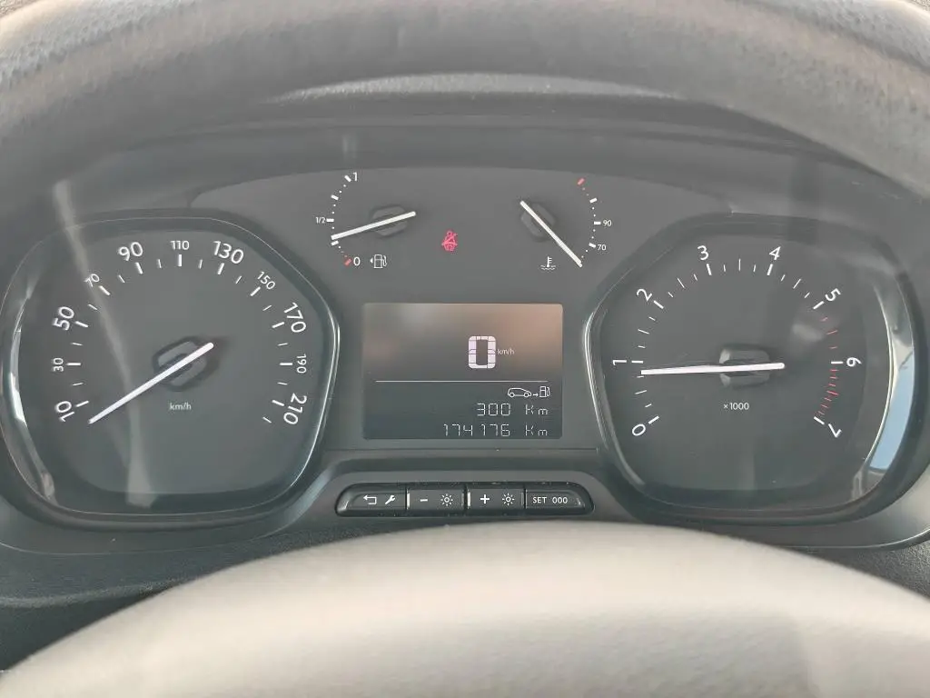 Peugeot Expert Active 2,0 BlueHDi 120 MAN6 1997 / 90kW