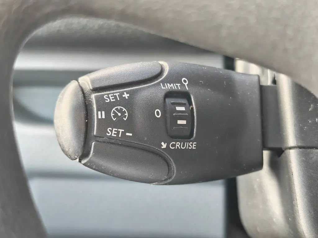 Peugeot Expert Active 2,0 BlueHDi 120 MAN6 1997 / 90kW