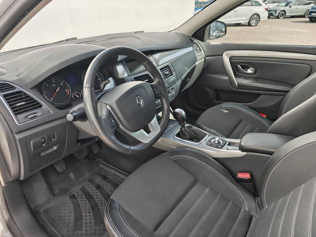 Renault Laguna Laguna 2,0 DCi 110 kW MP6 2,0 DCi / 110kW