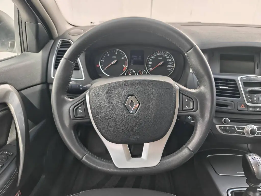 Renault Laguna Laguna 2,0 DCi 110 kW MP6 2,0 DCi / 110kW