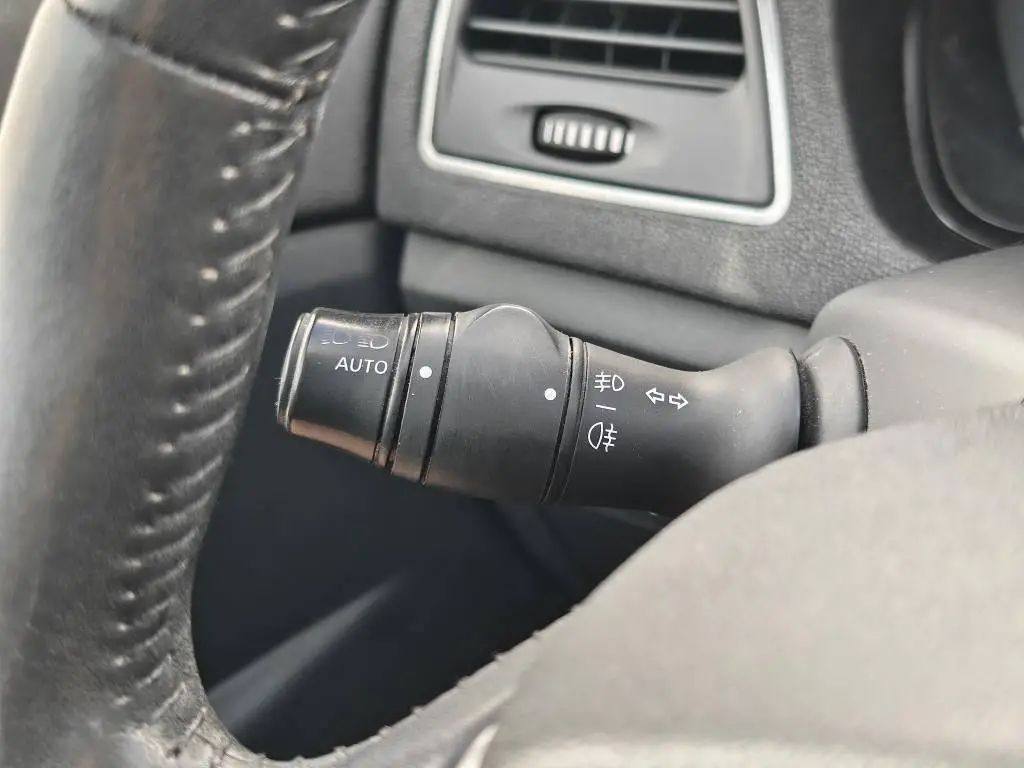 Renault Laguna Laguna 2,0 DCi 110 kW MP6 2,0 DCi / 110kW