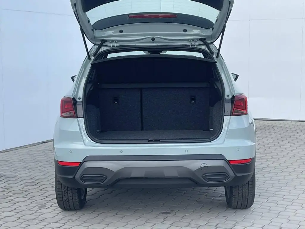 SEAT Arona Style DSG 1.0 TSI / 85kW