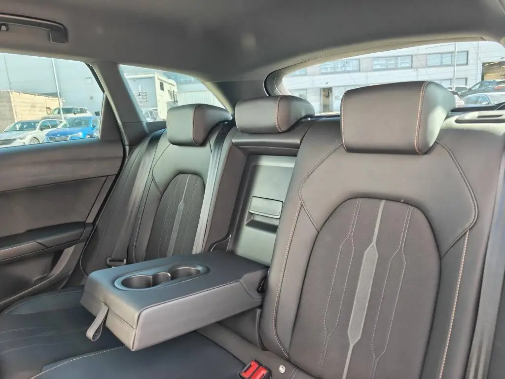 SEAT CUPRA Leon Sportstourer DSG 2.0 TSI / 140kW
