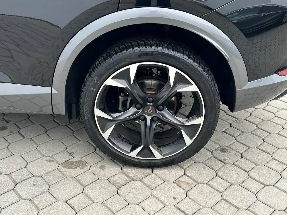 SEAT Formentor DSG 4WD 2,0 TSI / 140kW