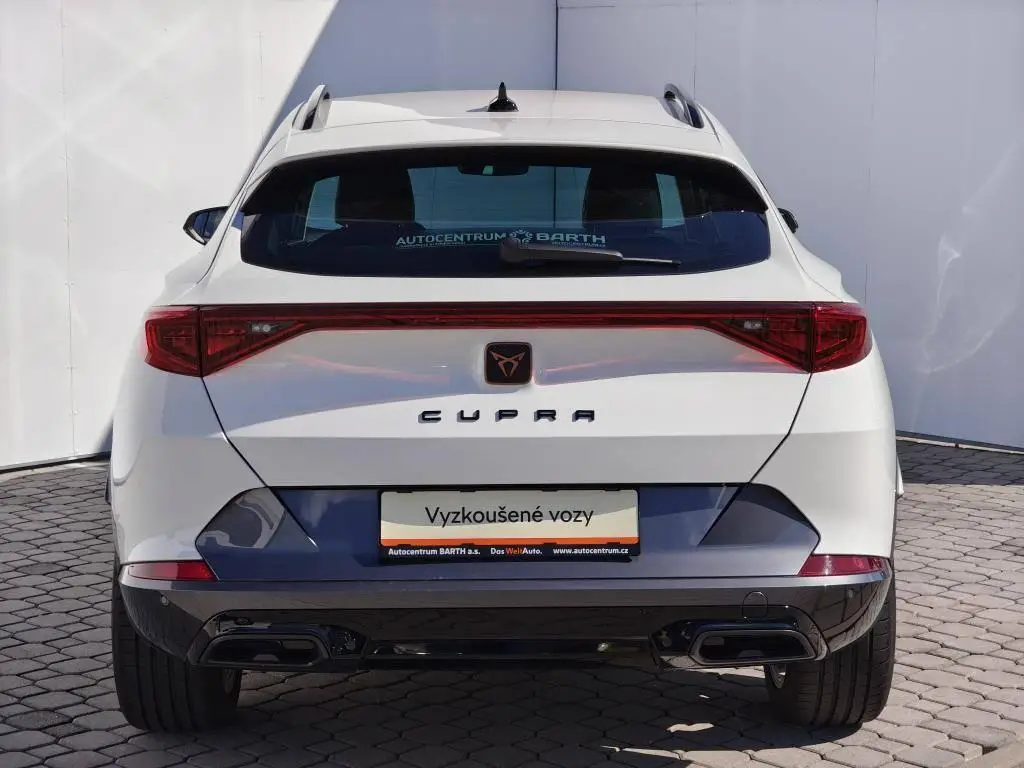 SEAT Formentor DSG 4WD 2,0 TSI / 140kW