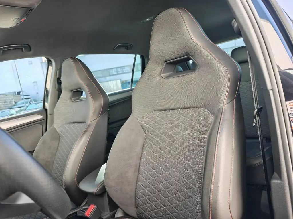SEAT Tarraco FR 4WD DSG 2.0 TSI / 180kW