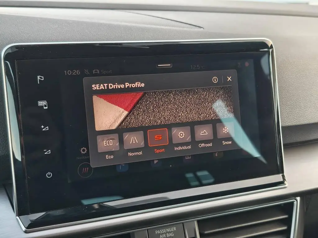 SEAT Tarraco FR 4WD DSG 2.0 TSI / 180kW