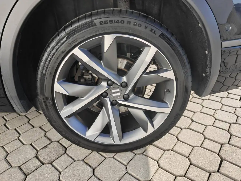 SEAT Tarraco FR 4WD DSG 2.0 TSI / 180kW