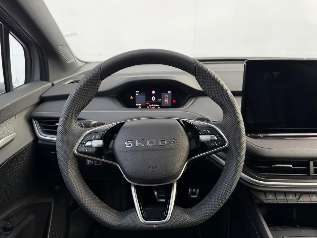 Škoda Elroq Sportline 60 63 kWh   / 150kW