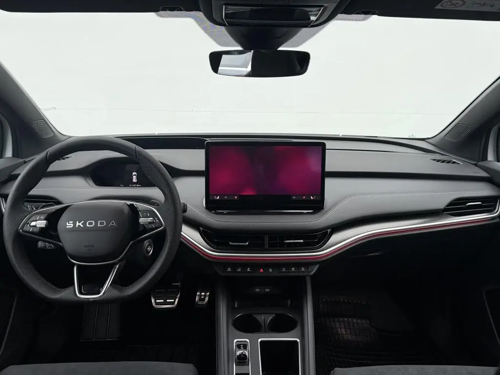 Škoda Elroq Sportline 60 63 kWh  elektro  / 150kW
