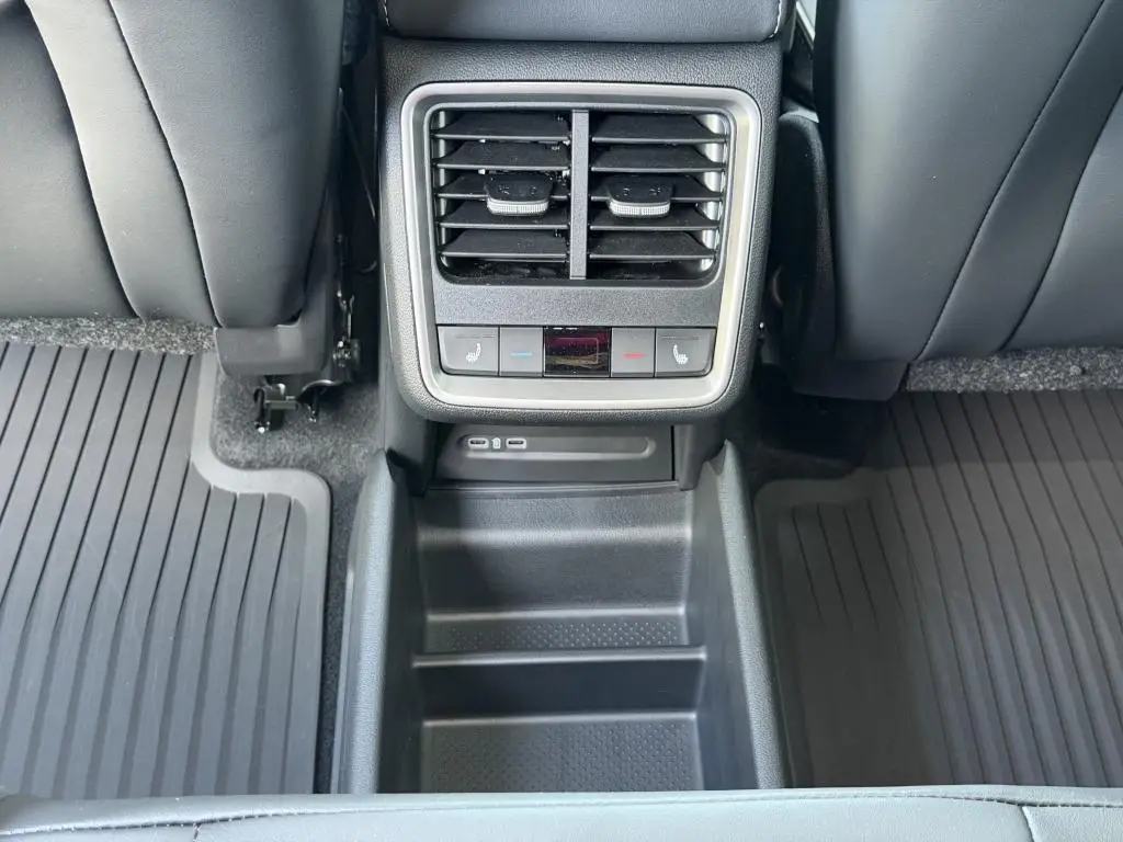 Škoda Elroq Sportline 85 82 kWh   / 210kW