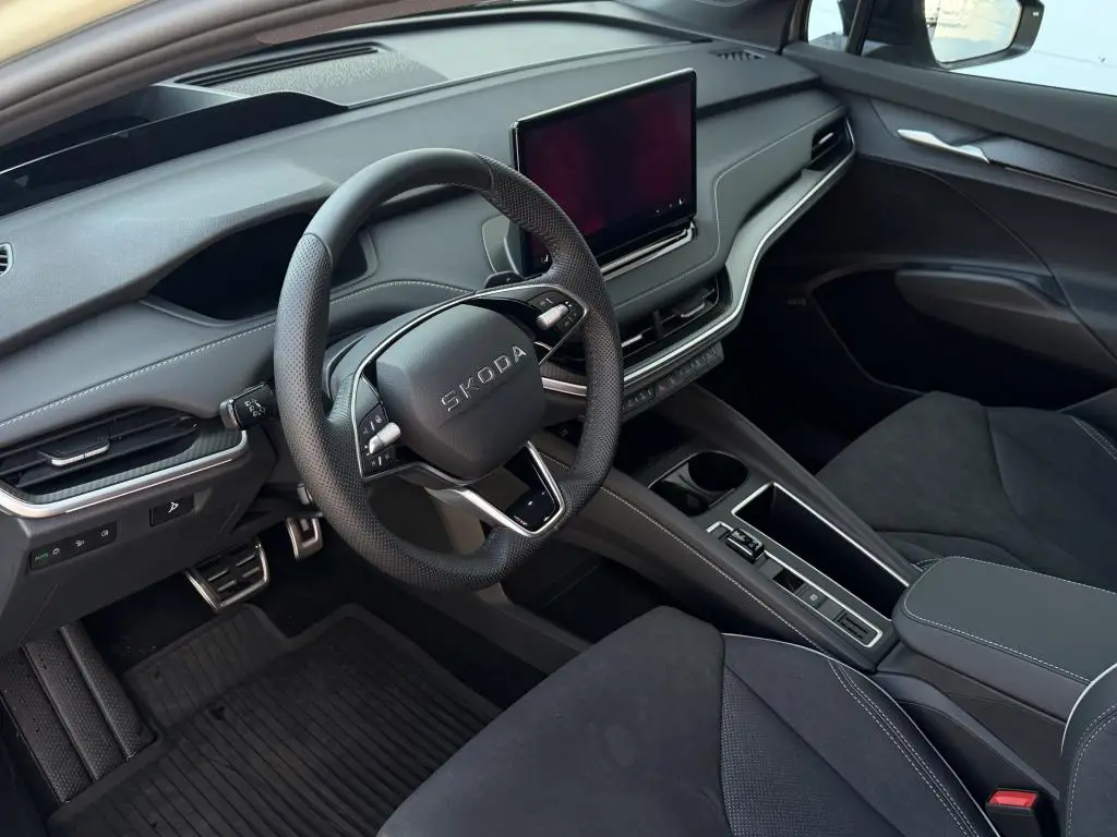 Škoda Elroq Sportline 85 82 kWh   / 210kW