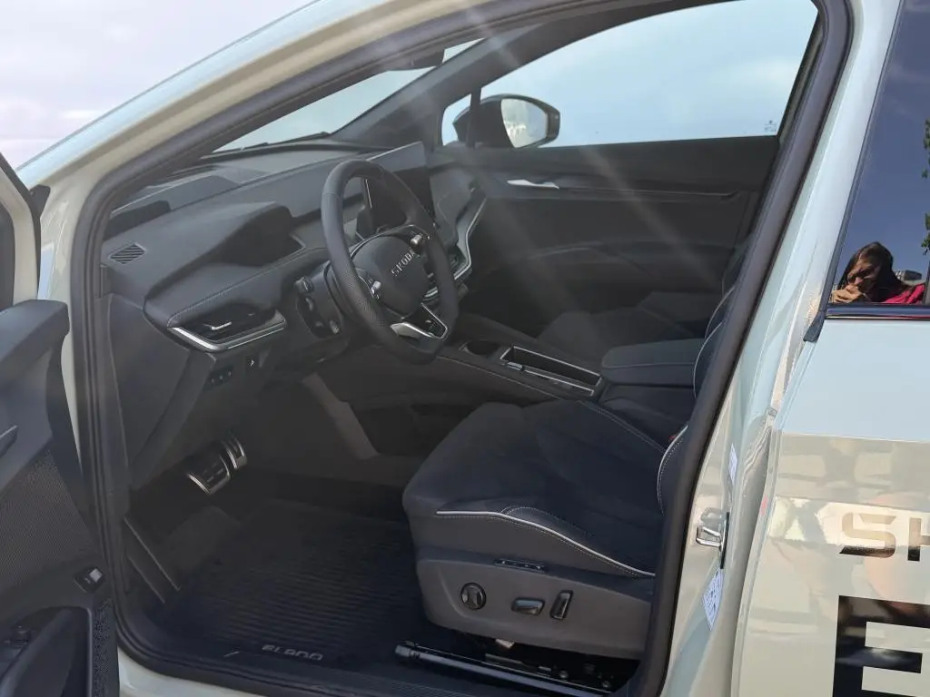Škoda Elroq Sportline 85 82 kWh   / 210kW