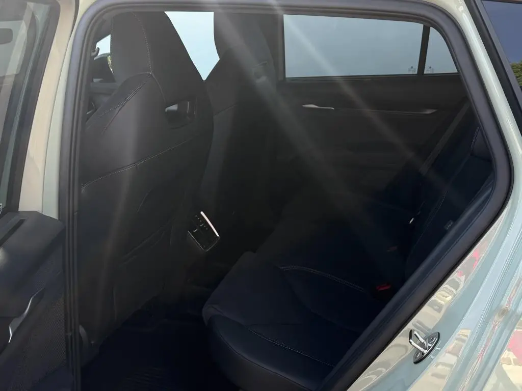 Škoda Elroq Sportline 85 82 kWh   / 210kW