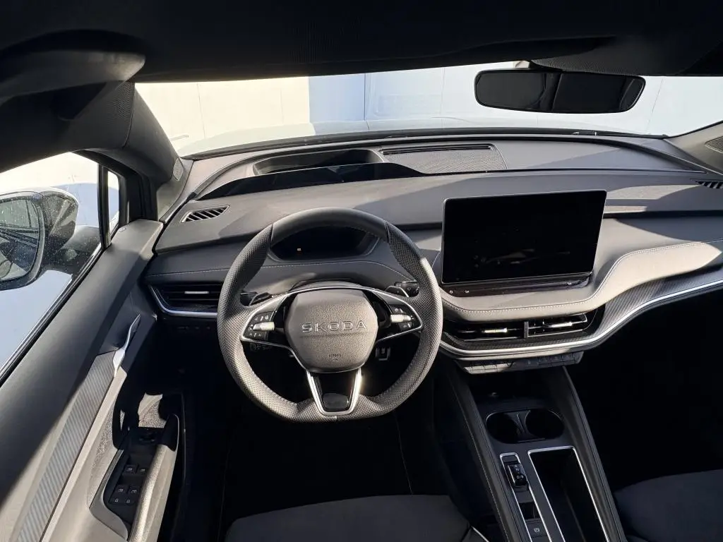 Škoda Enyaq  Sportline 4x4 82 kWh   / 220kW