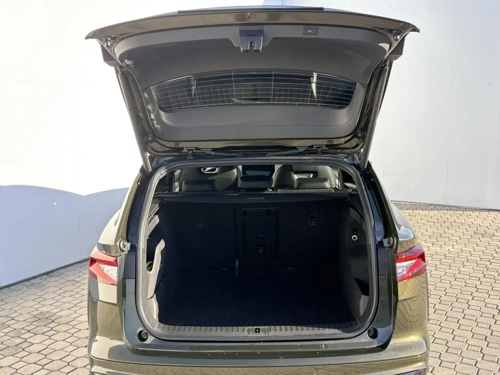 Škoda Enyaq  Sportline 4x4 82 kWh   / 220kW