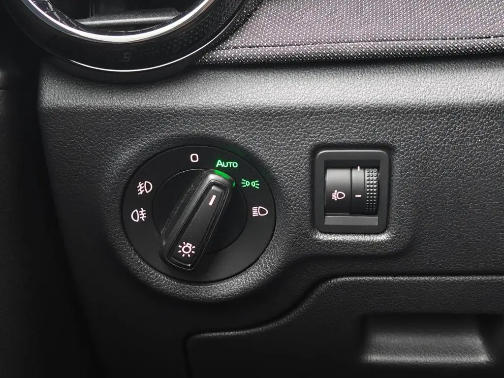 Škoda Fabia Selection 5MP 1,0MPI / 59kW