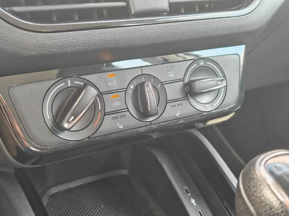 Škoda Kamiq Selection 6MP 1,0TSI / 85kW