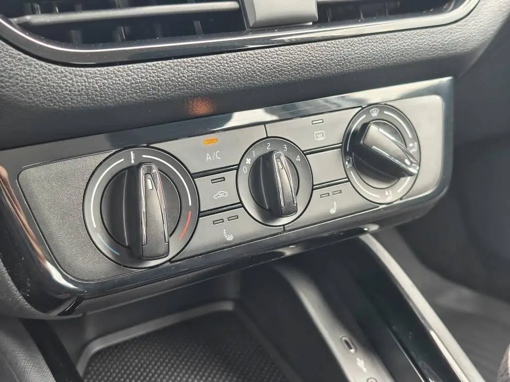 Škoda Kamiq Selection 6MP 1,0TSI / 85kW