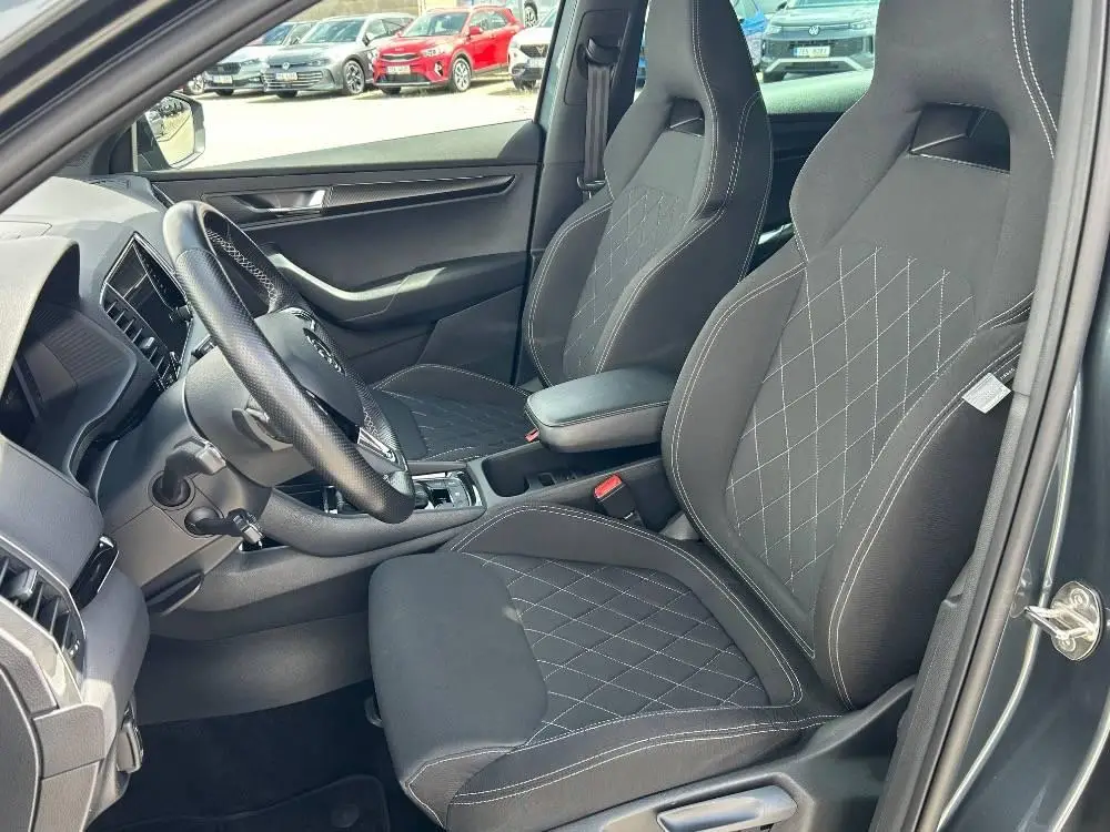 Škoda Karoq 2,0TSI 140kW Sportline 7DSG 4x4 2,0 TSI / 140kW