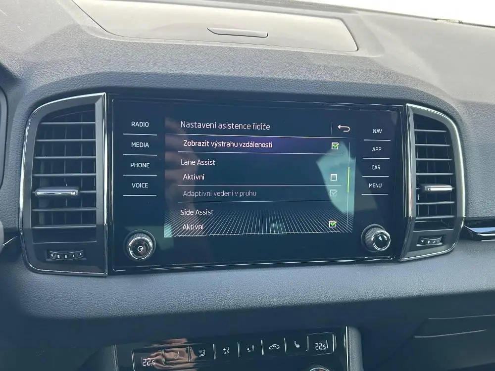 Škoda Karoq 2,0TSI 140kW Sportline 7DSG 4x4 2,0 TSI / 140kW
