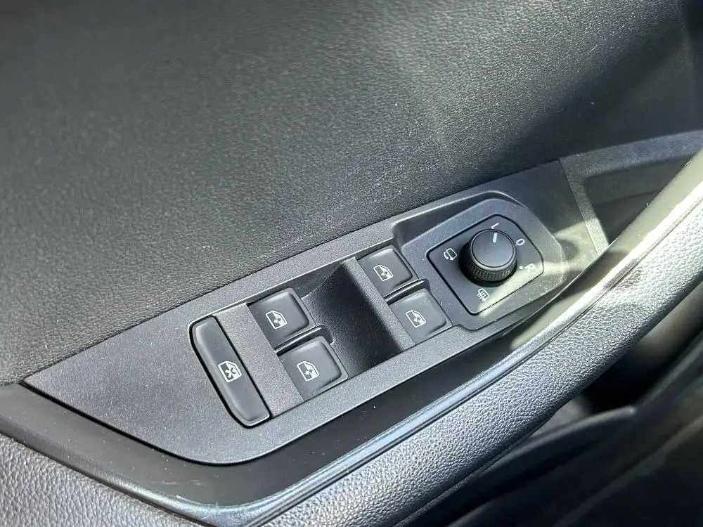 Škoda Karoq 2,0TSI 140kW Sportline 7DSG 4x4 2,0 TSI / 140kW