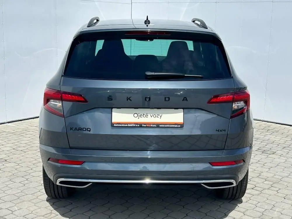 Škoda Karoq 2,0TSI 140kW Sportline 7DSG 4x4 2,0 TSI / 140kW
