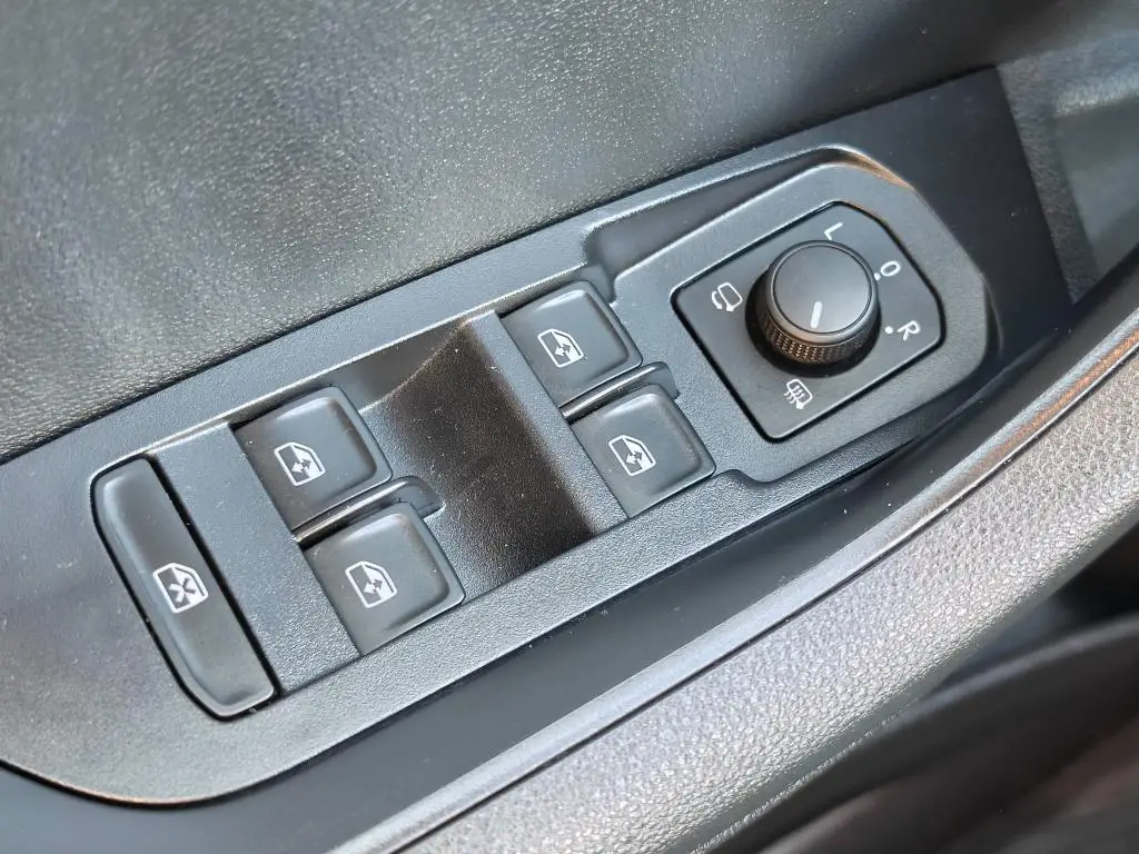 Škoda Karoq FRESH 6MP 1,5TSI / 110kW