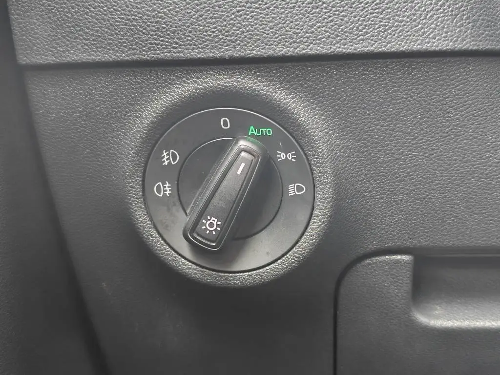 Škoda Karoq Fresh 7DSG 1,5TSI / 110kW