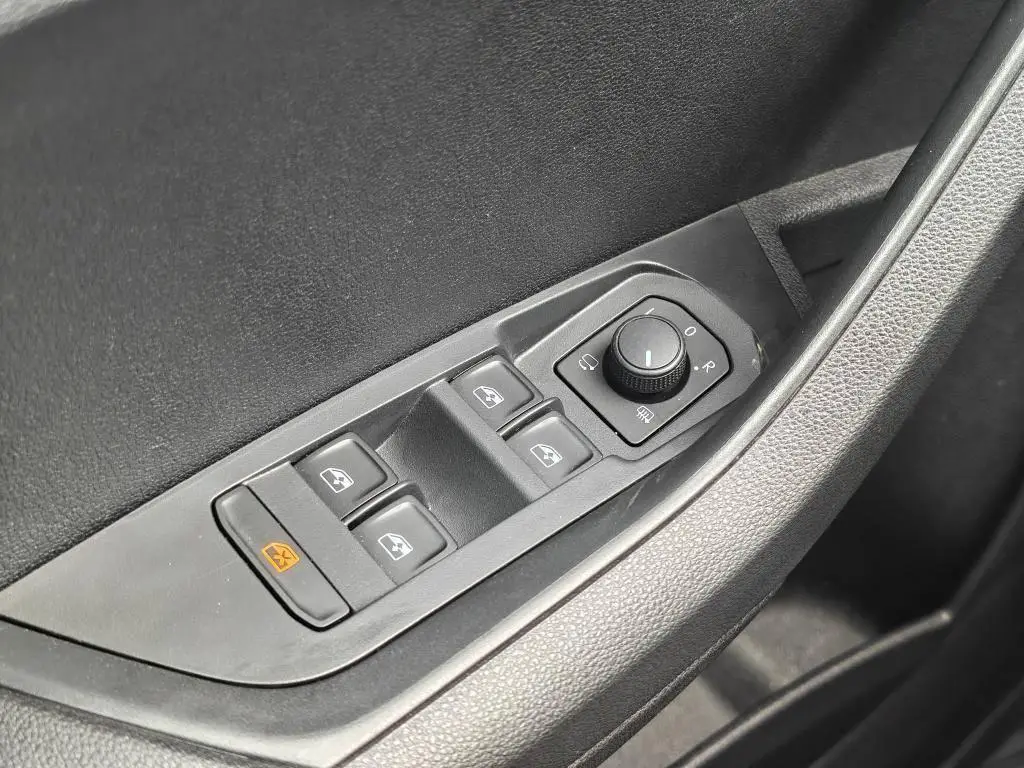 Škoda Karoq Fresh 7DSG 1,5TSI / 110kW