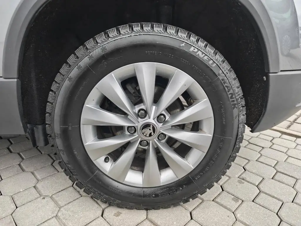 Škoda Karoq Fresh 7DSG 1,5TSI / 110kW
