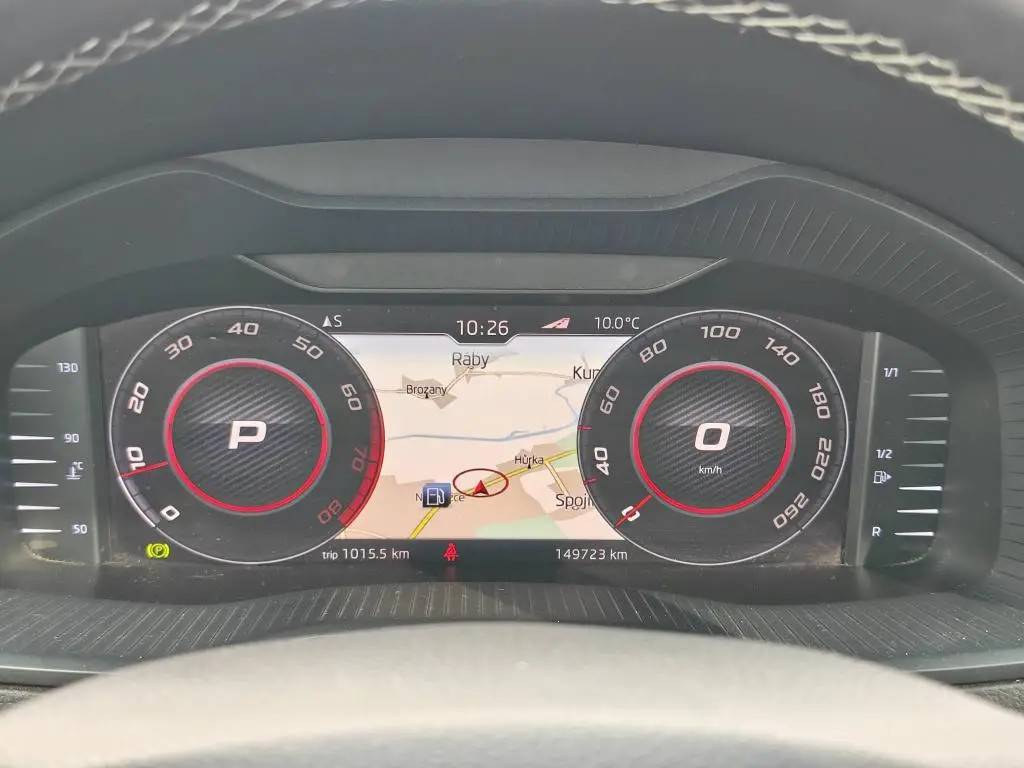 Škoda Karoq Karoq 2,0TSI 140kW Sportline 7DSG 4x4 2,0 TSI / 140kW