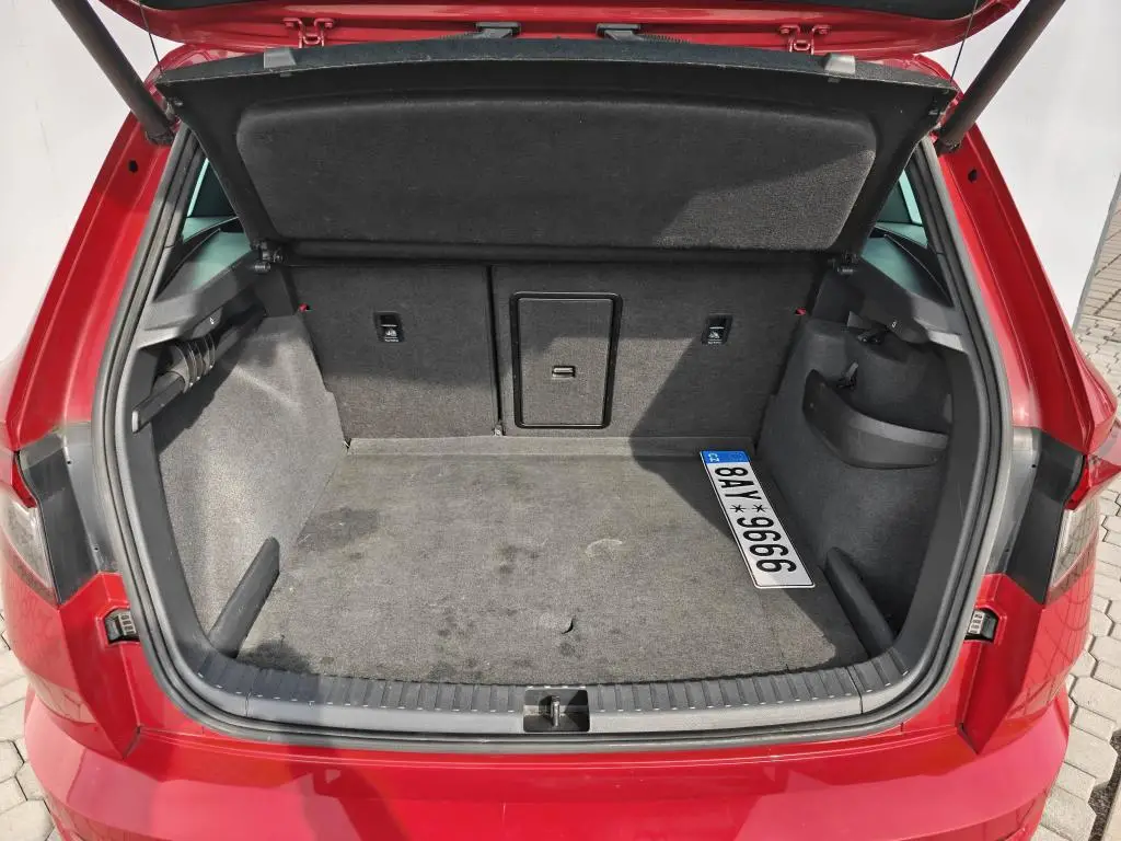 Škoda Karoq Karoq 2,0TSI 140kW Sportline 7DSG 4x4 2,0 TSI / 140kW