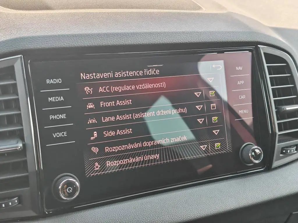 Škoda Karoq Sportline 1,5TSI / 110kW