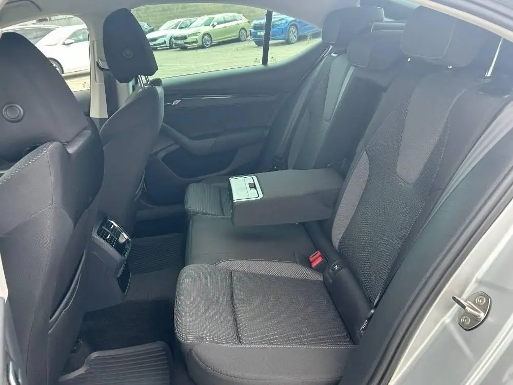 Škoda Octavia Ambition 7DSG 2,0TDI / 85kW
