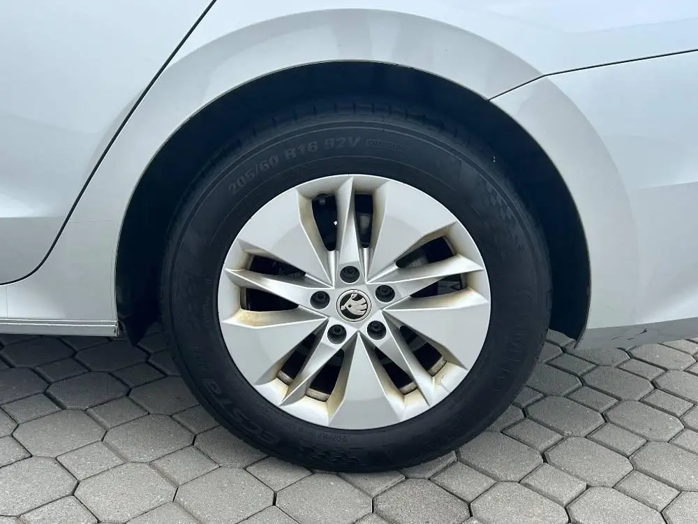 Škoda Octavia Ambition 7DSG 2,0TDI / 85kW