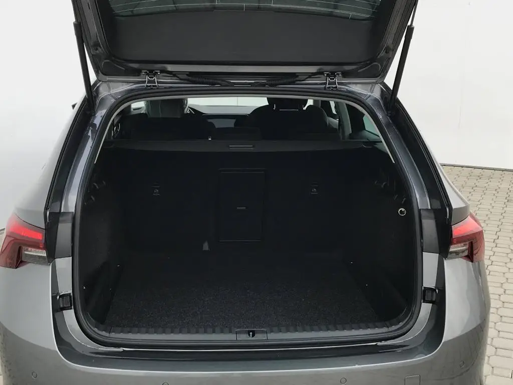 Škoda Octavia Combi 130 let 6MP  1,5TSI / 110kW