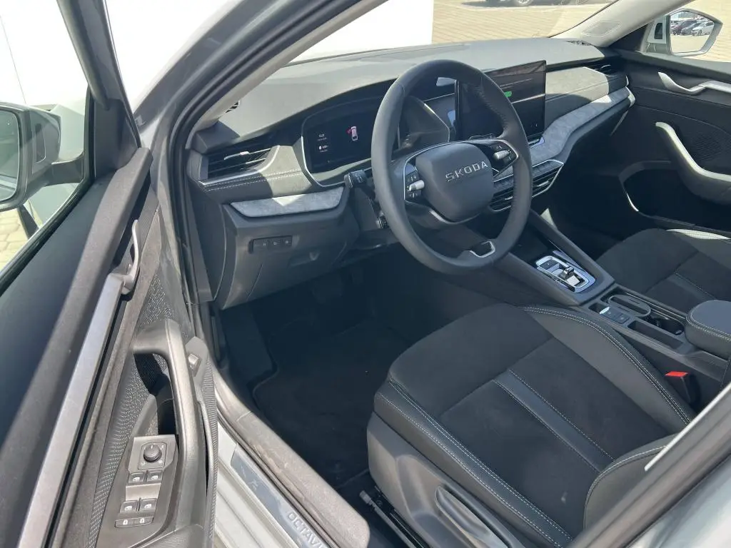 Škoda Octavia Combi 130 let Premium 7DSG 1,5TSI / 110kW